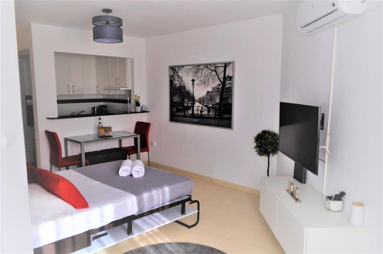 Studio In The Center Of Torremolinos Apartment Exterior foto
